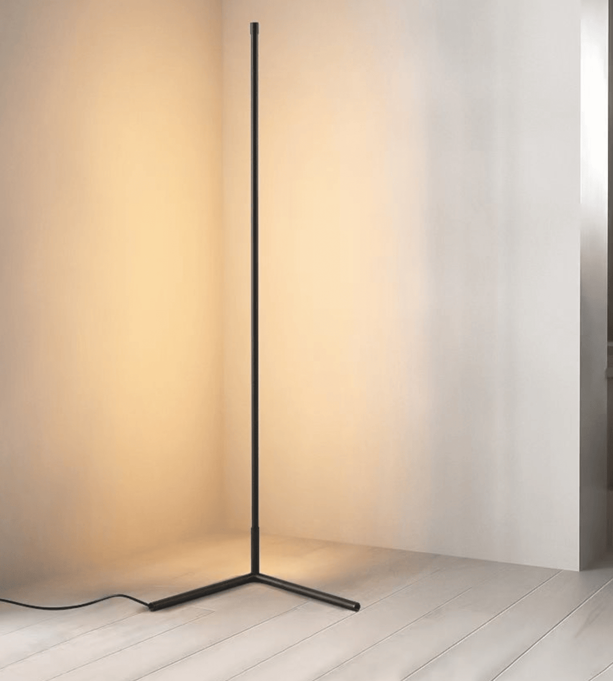 Fine Line Floor Lamp