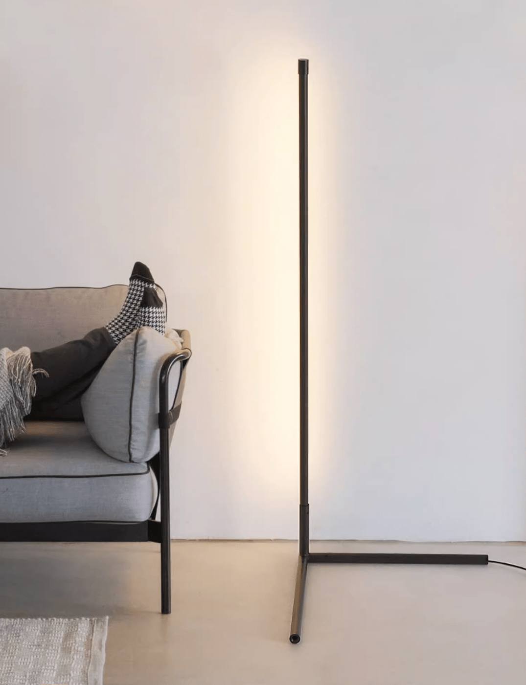 Fine Line Floor Lamp