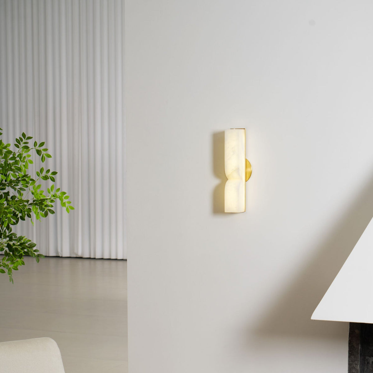 Vein Split Wall Light