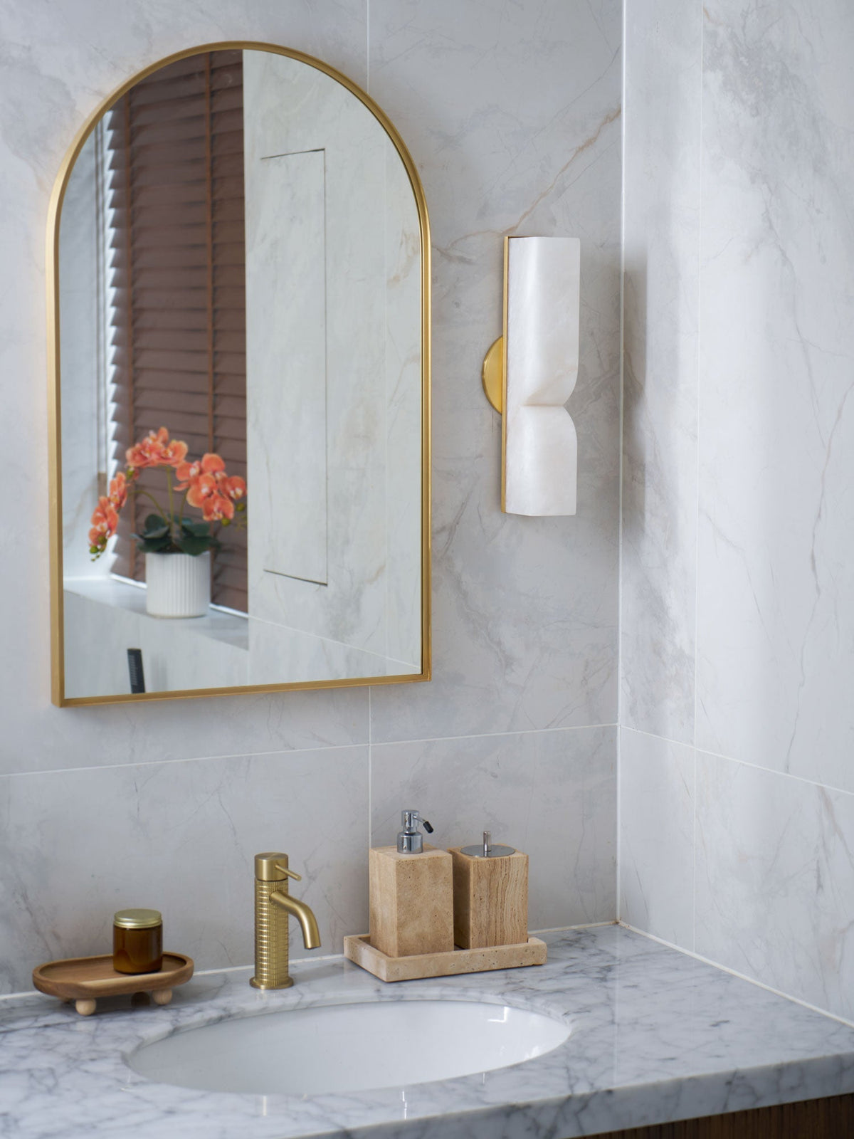 Vein Split Wall Light