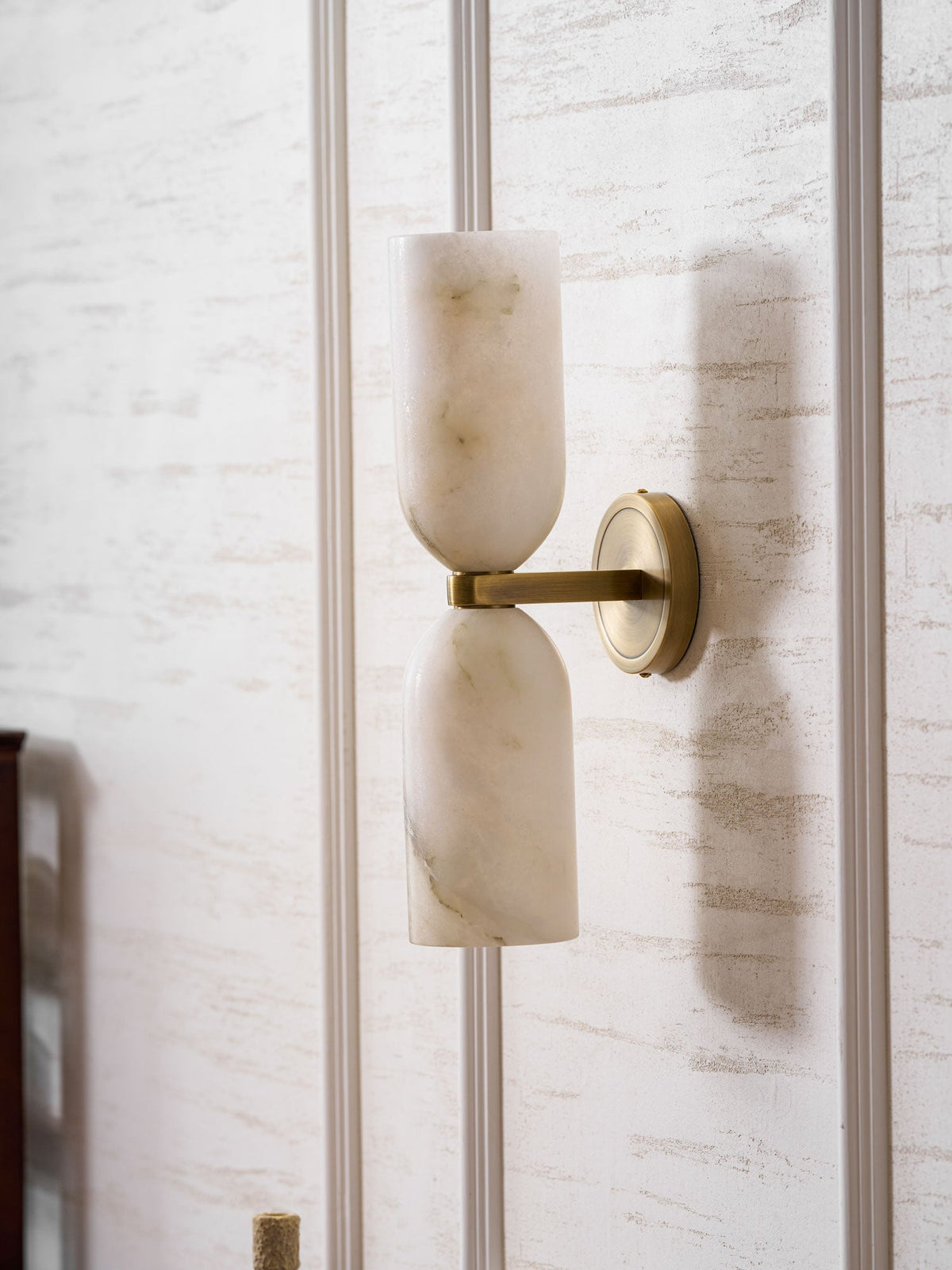Vein Balance Wall Light