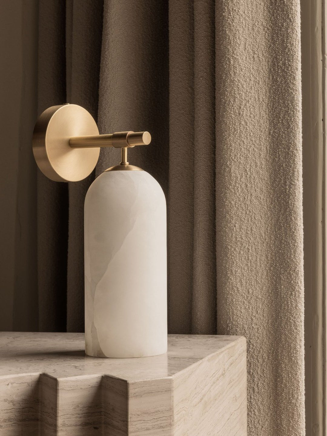 Vein Capsule Wall Light