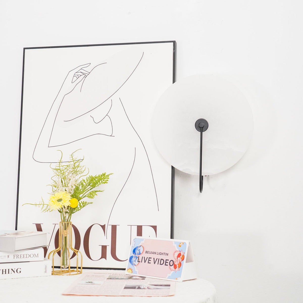 Vein Disc Plug-in Wall Light