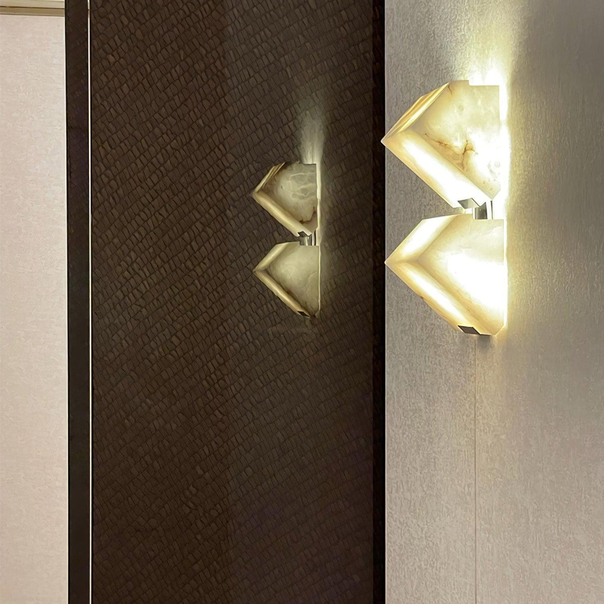 Vein Fold Wall Light