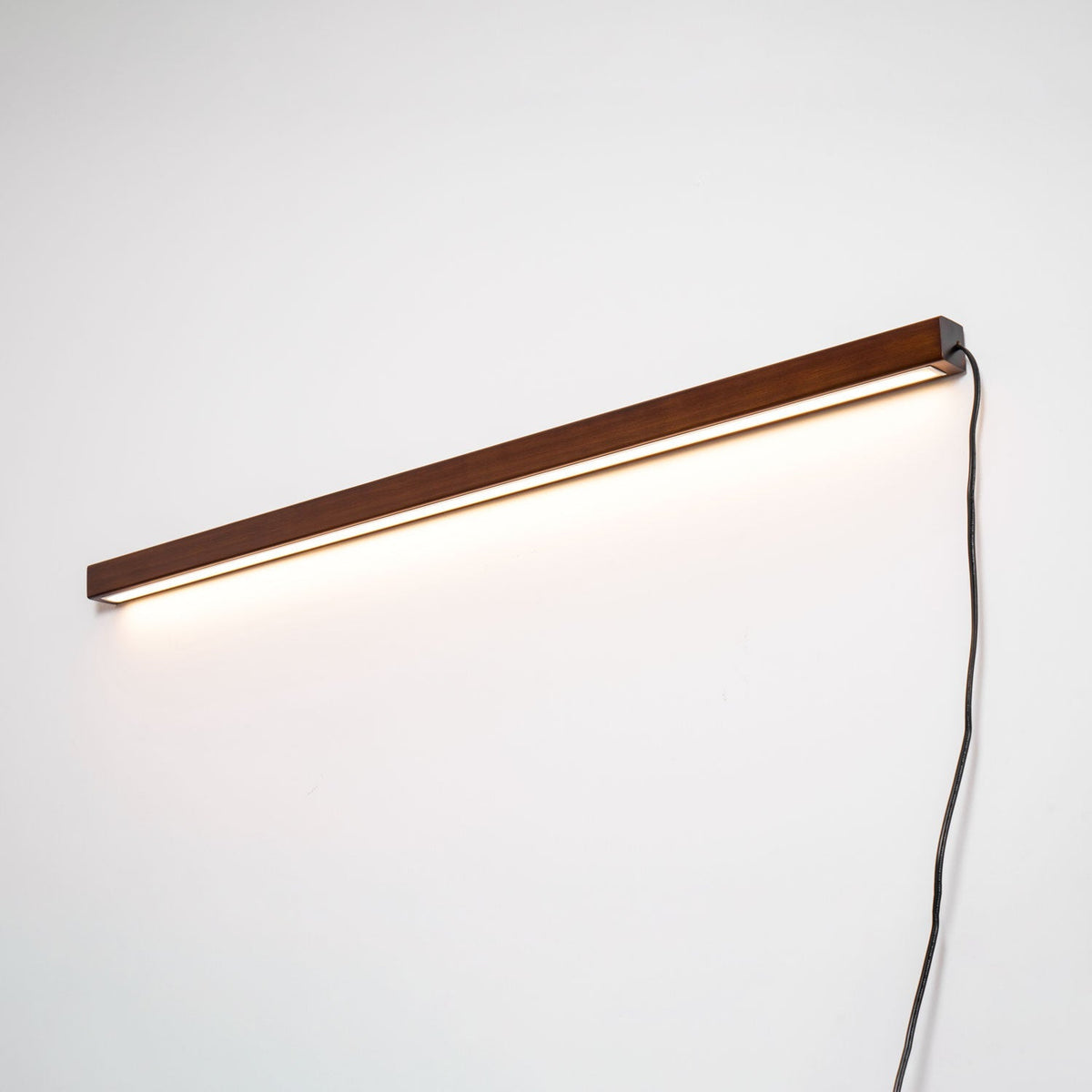 Fine Timber Plug-in Wall Light