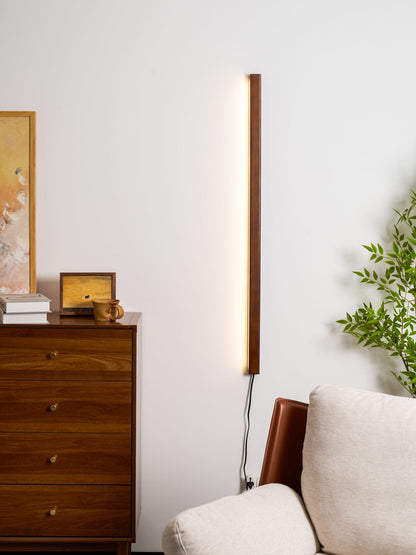 Fine Timber Plug-in Wall Light