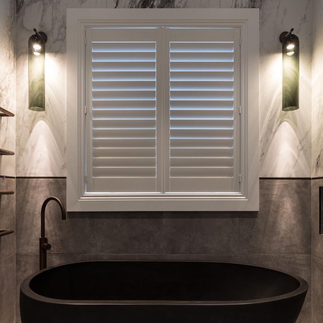 Clear Column Wall Light