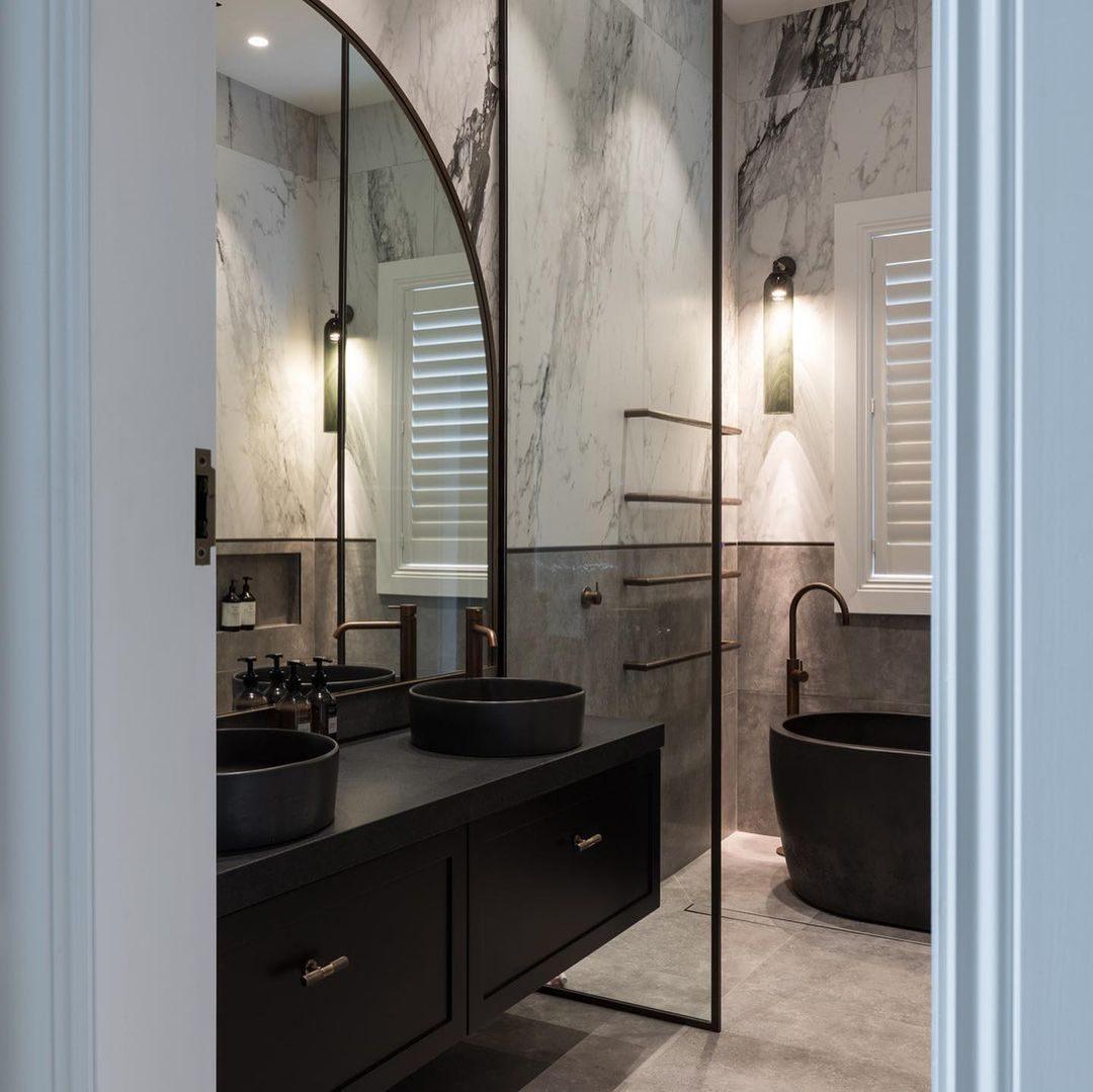 Clear Column Wall Light