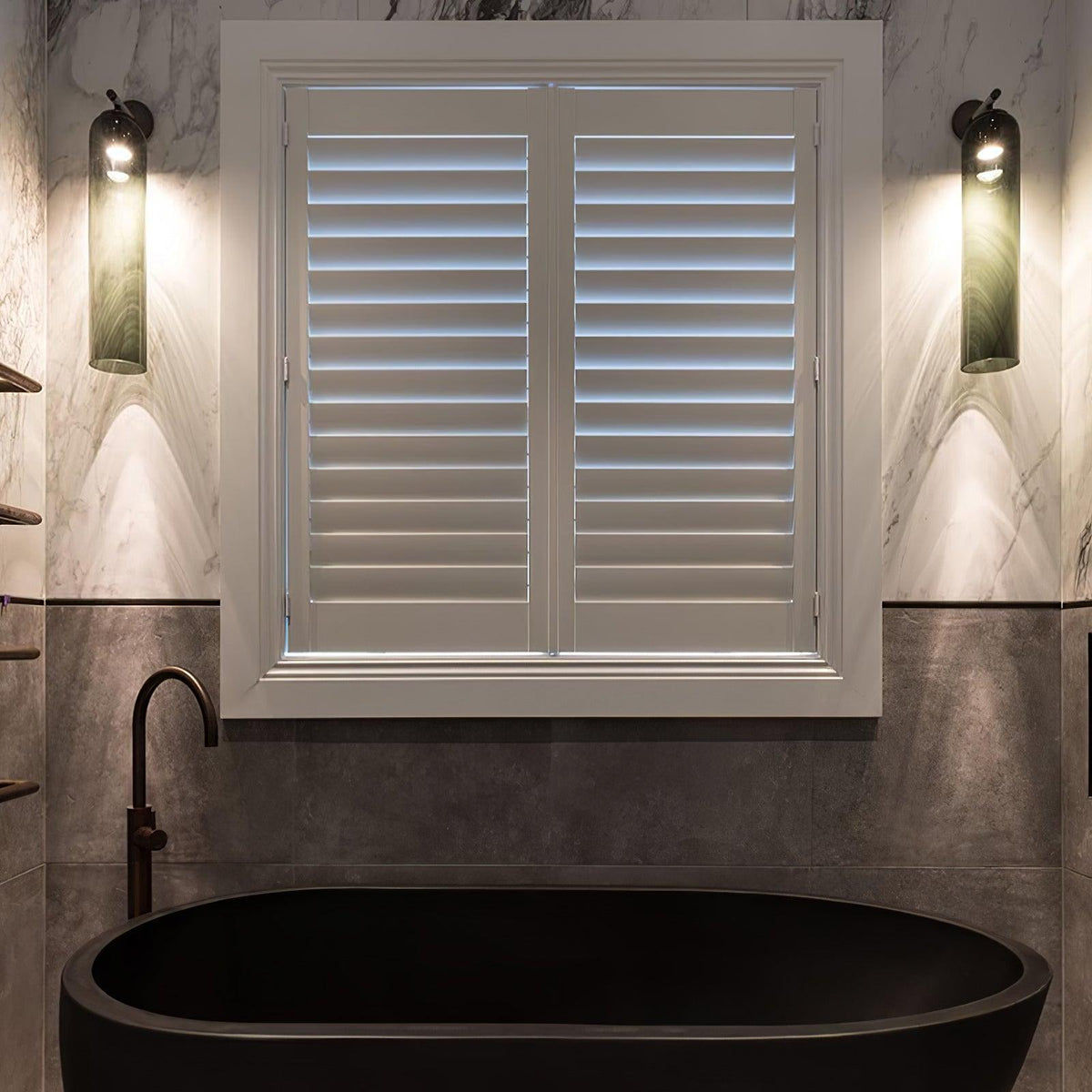 Clear Column Wall Light