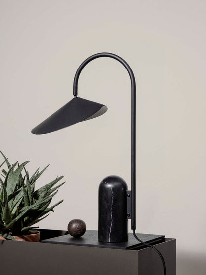 Arc Leaf Table Lamp