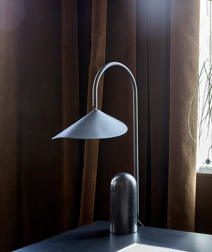Arc Leaf Table Lamp