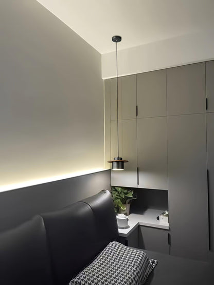 Crown Timber Pendant Light