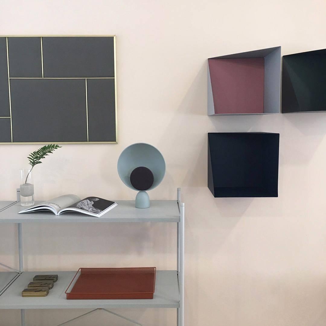 Orbit Screen Table Lamp