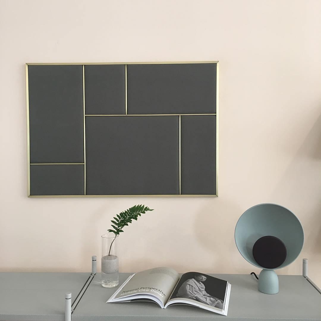 Orbit Screen Table Lamp