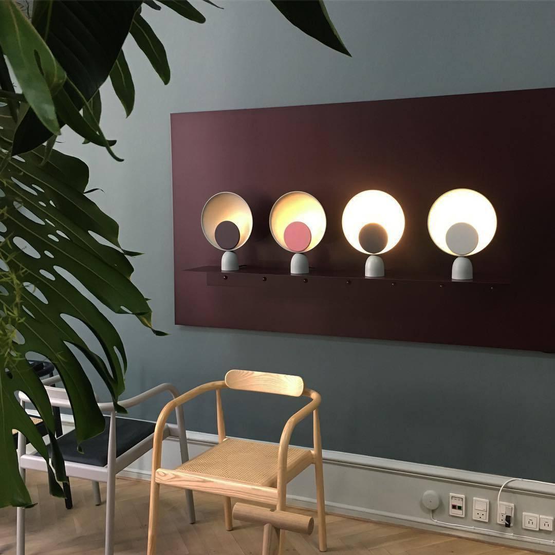 Orbit Screen Table Lamp