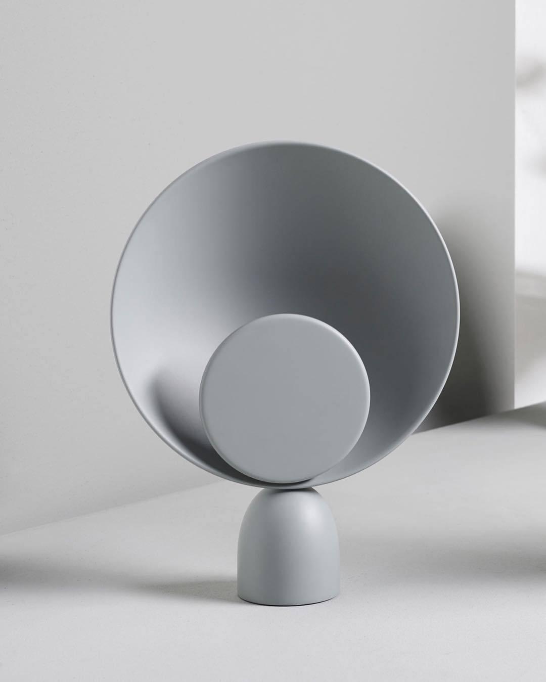Orbit Screen Table Lamp