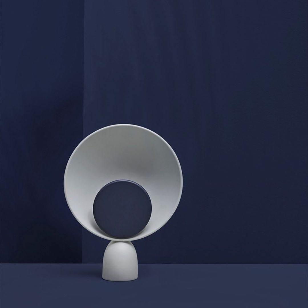 Orbit Screen Table Lamp
