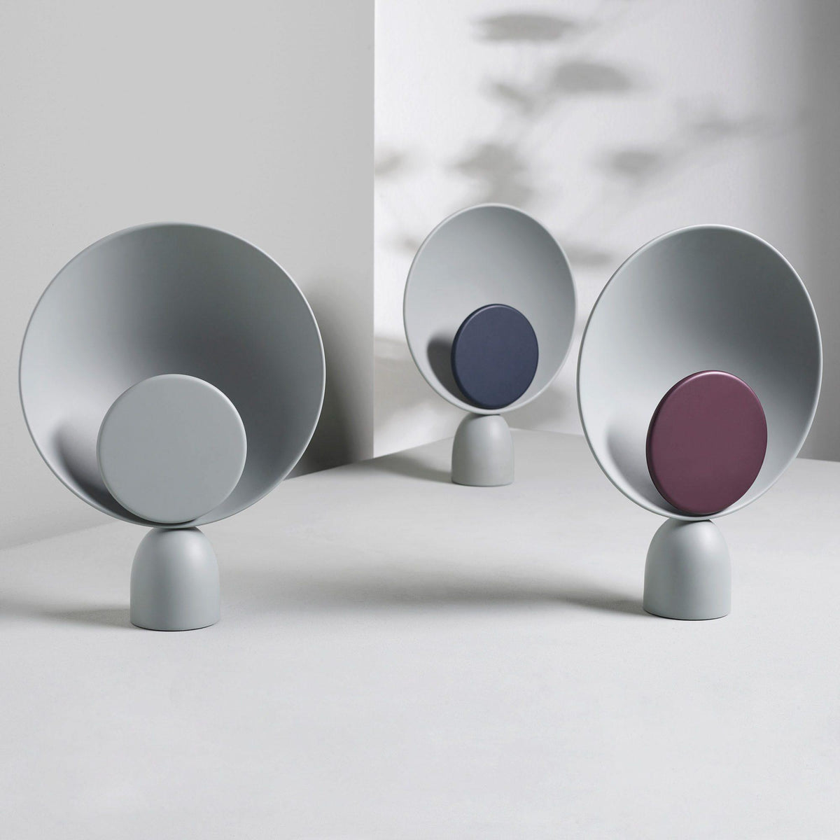 Orbit Screen Table Lamp