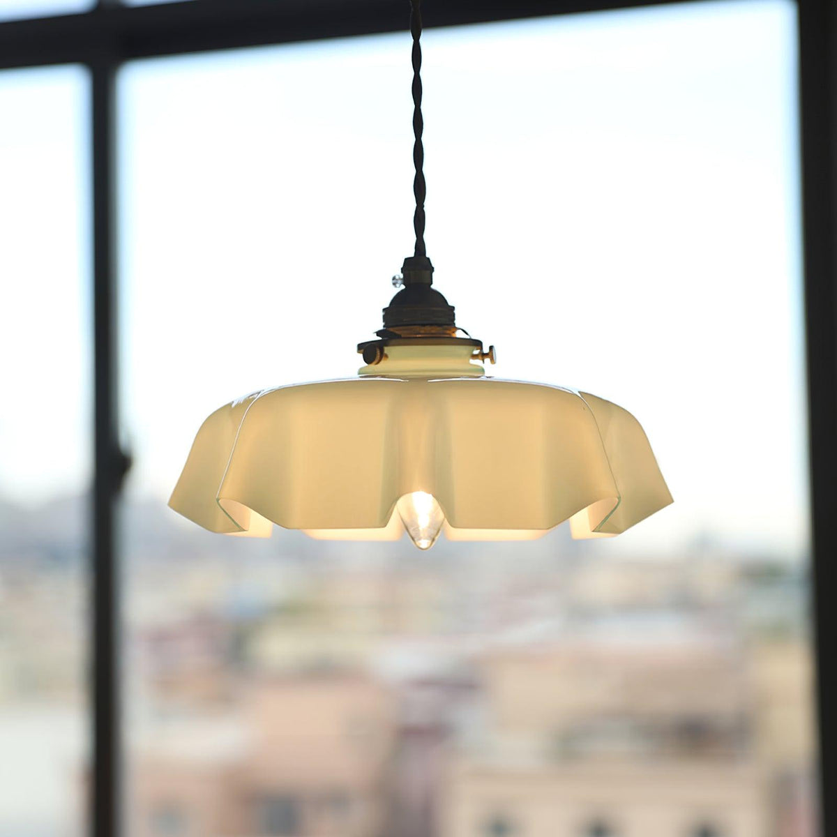 Scallop Swag Pendant Light