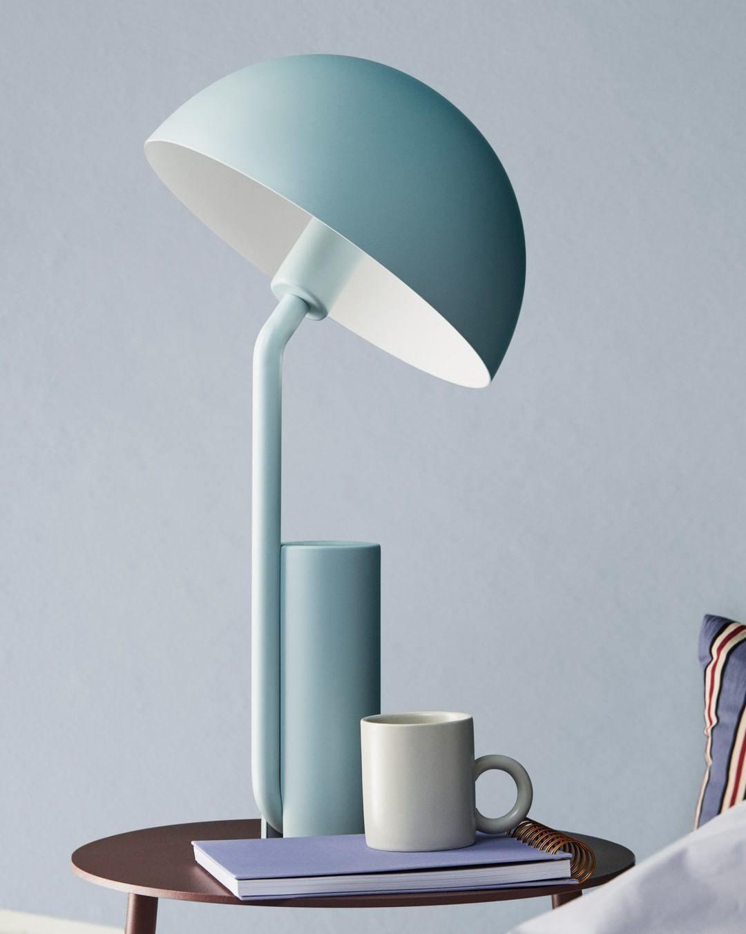 Offset Cap Table Lamp