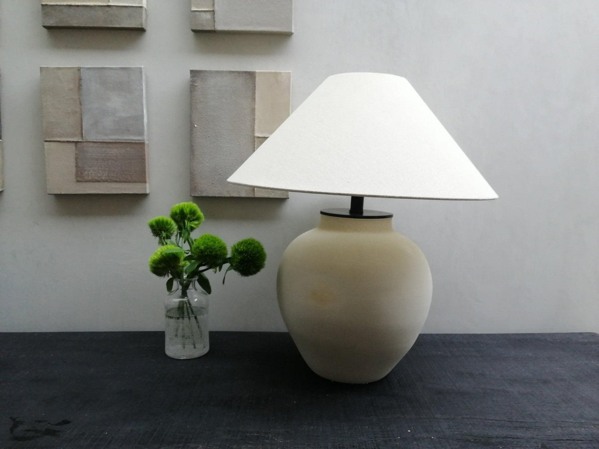 Still Vessel Table Lamp