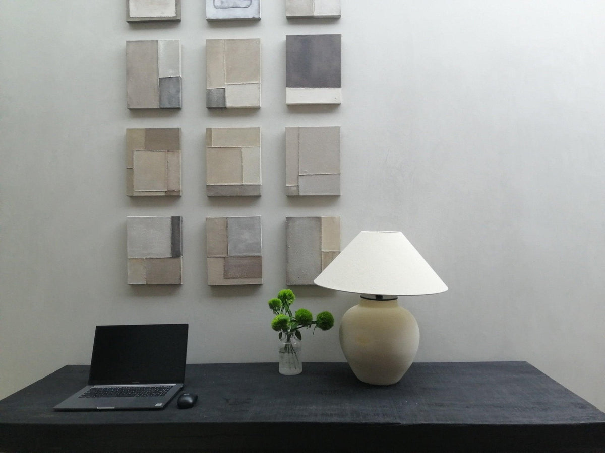Still Vessel Table Lamp