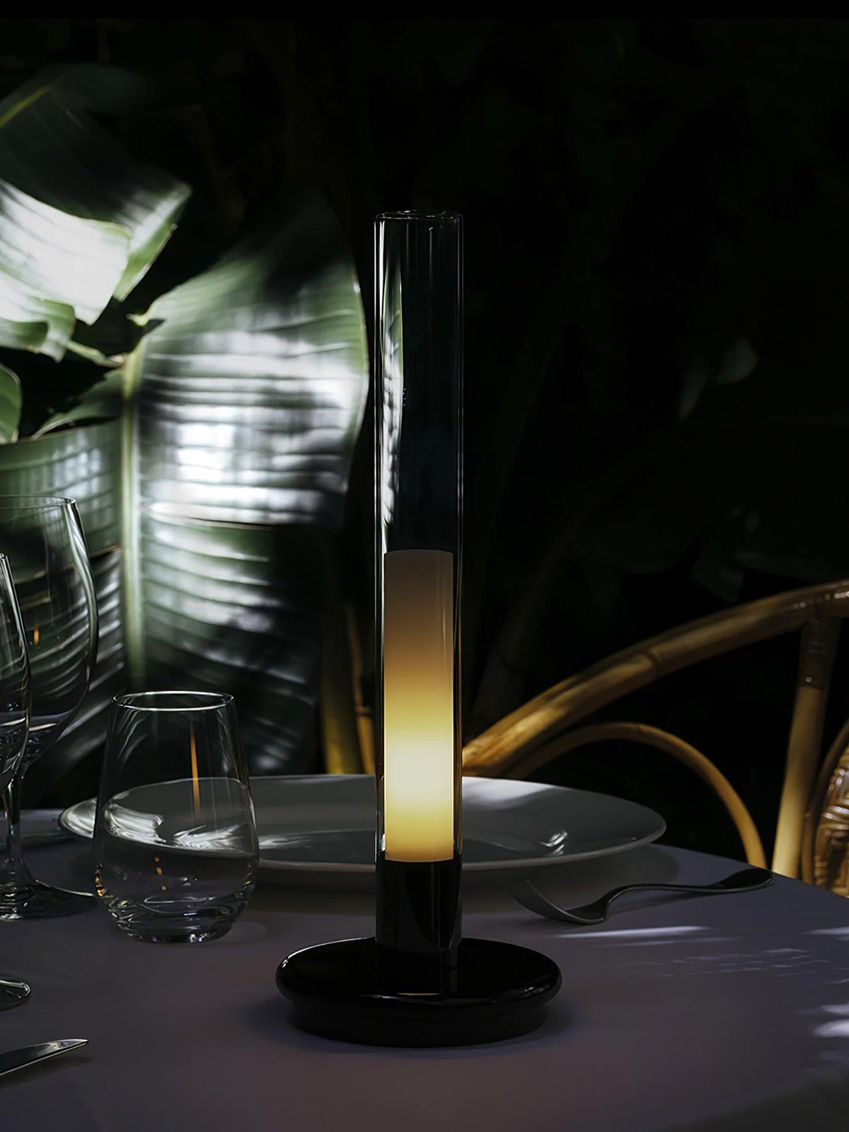 Fine Column Portable Table Lamp