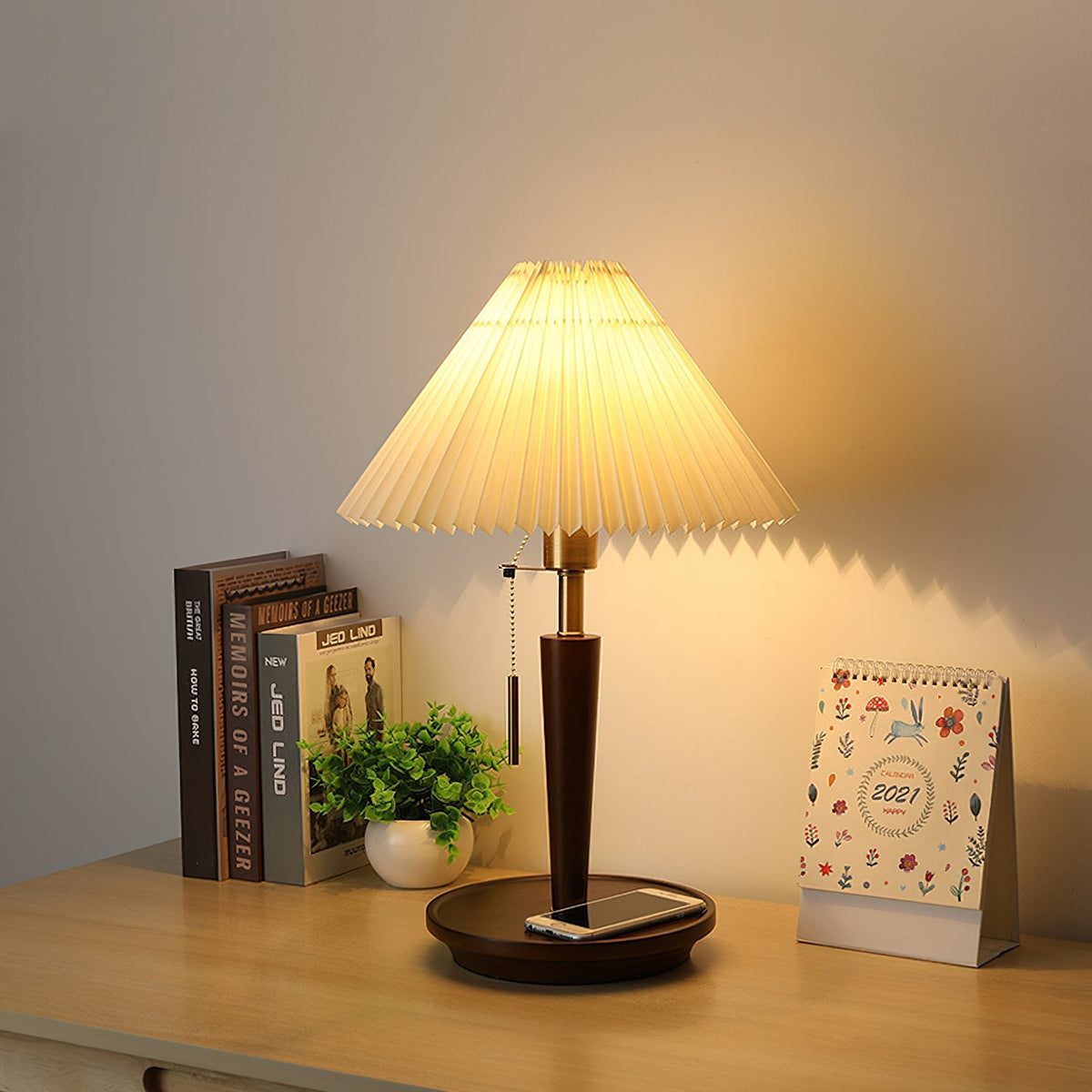 Poise Pleat Table Lamp