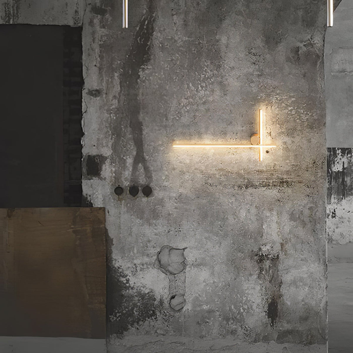 Fine Cross Wall Light