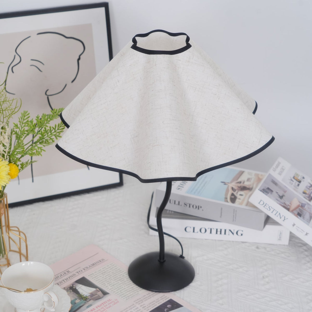 Soft Wave Table Lamp