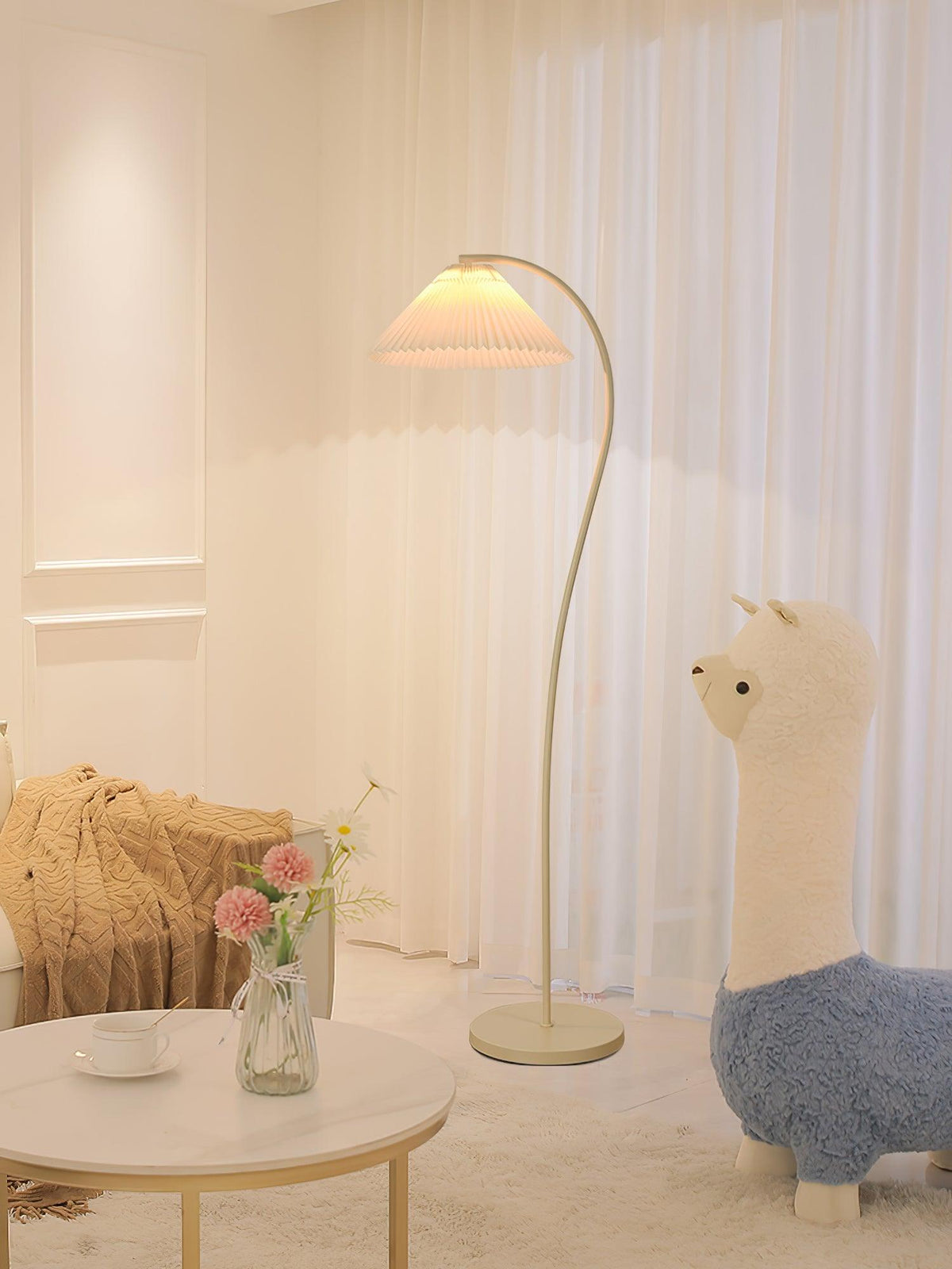 Arc Pleat Floor Lamp