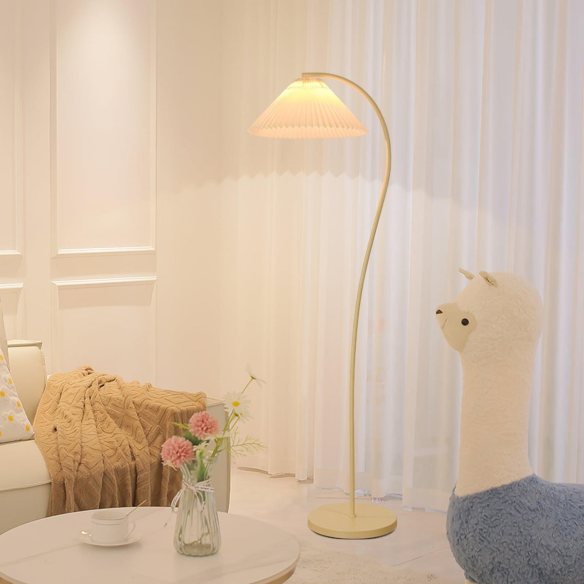 Arc Pleat Floor Lamp