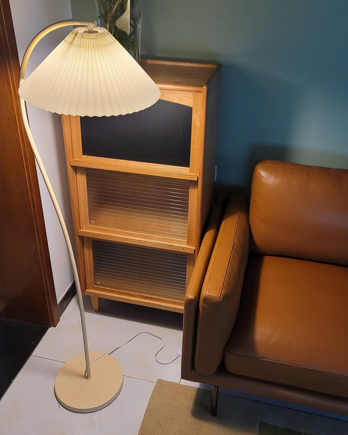 Arc Pleat Floor Lamp