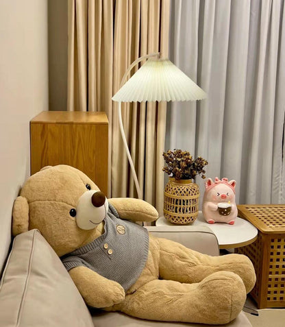Arc Pleat Floor Lamp