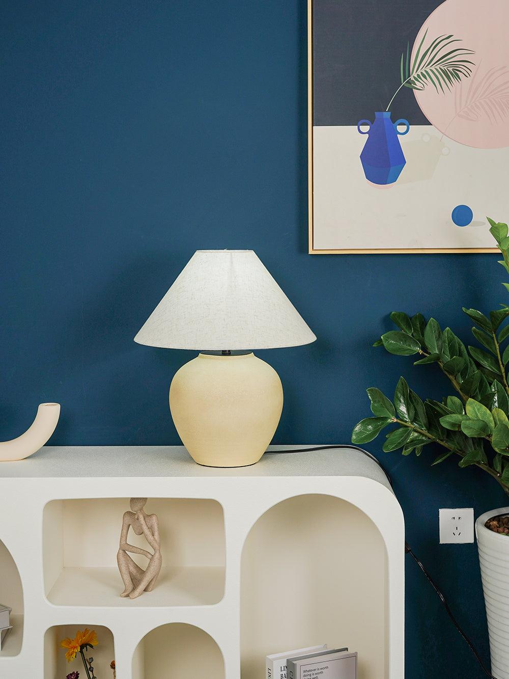 Still Vessel Table Lamp