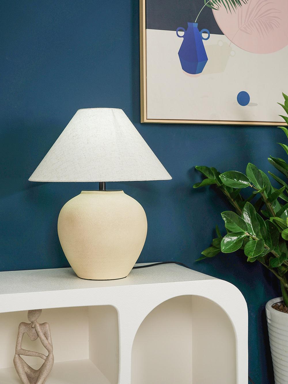 Still Vessel Table Lamp