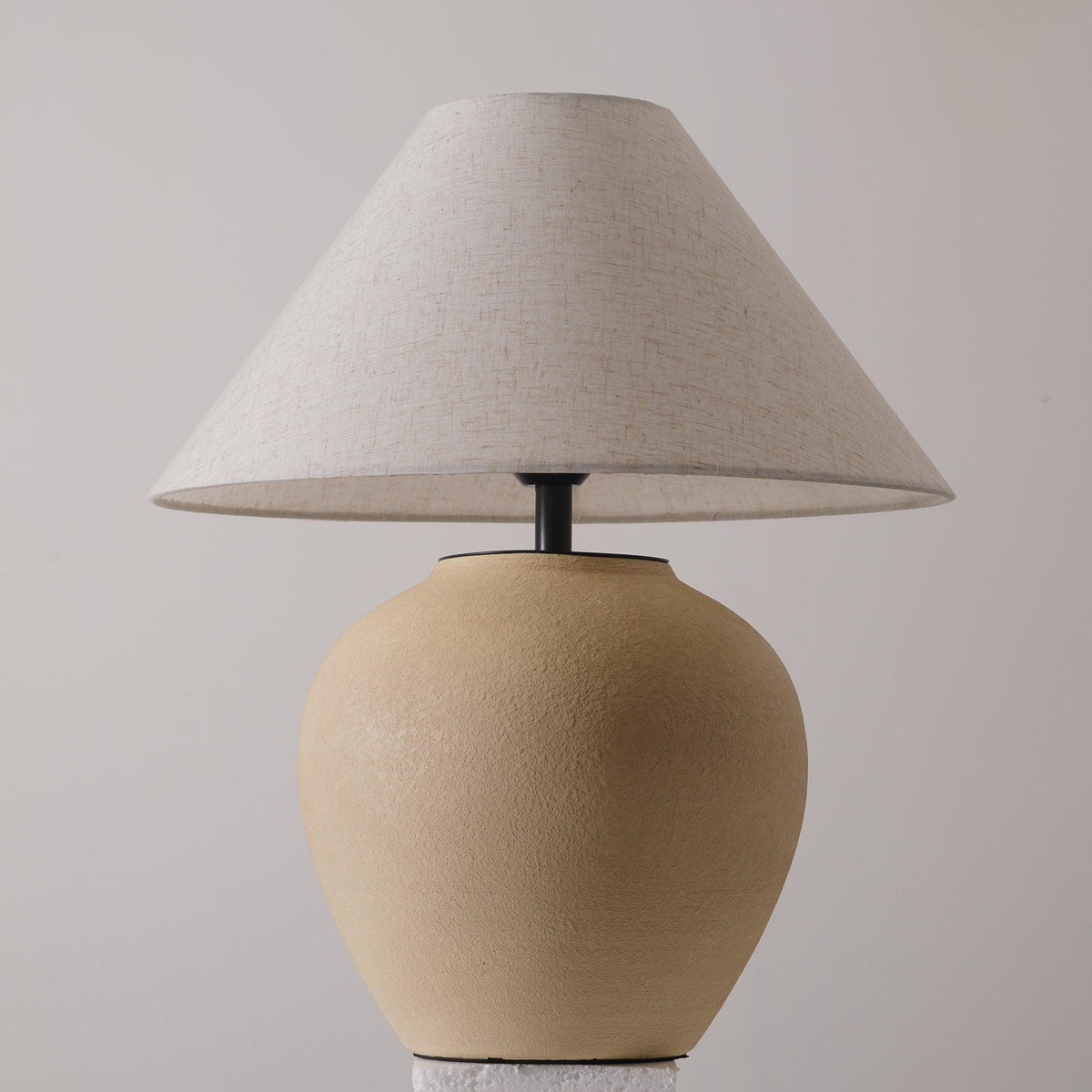 Still Vessel Table Lamp