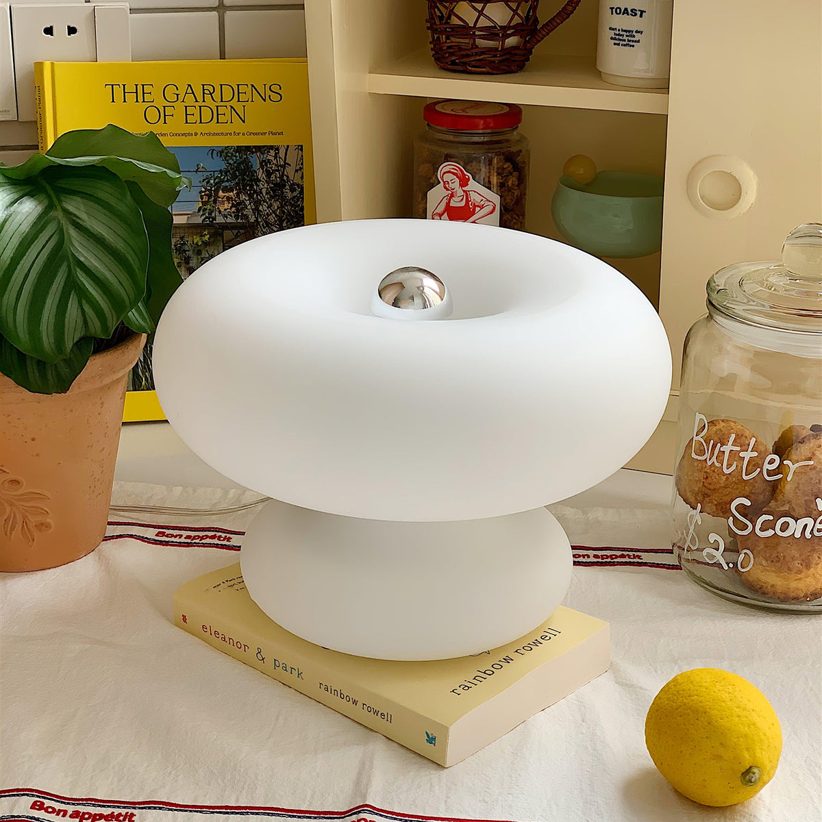 Soft Ring Table Lamp