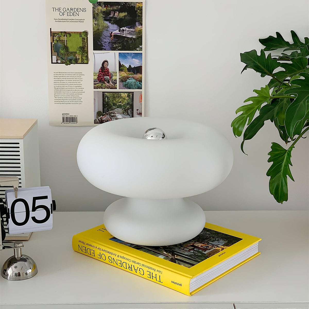 Soft Ring Table Lamp