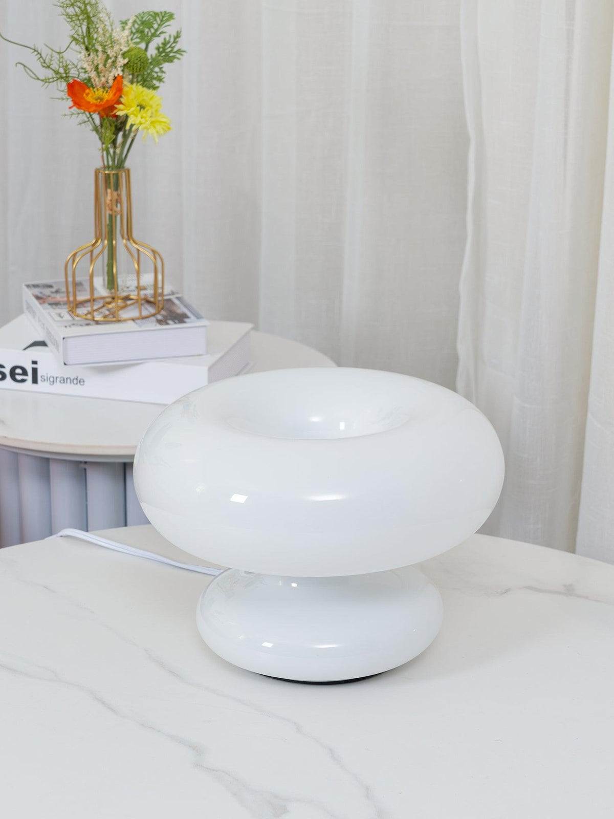 Soft Ring Table Lamp