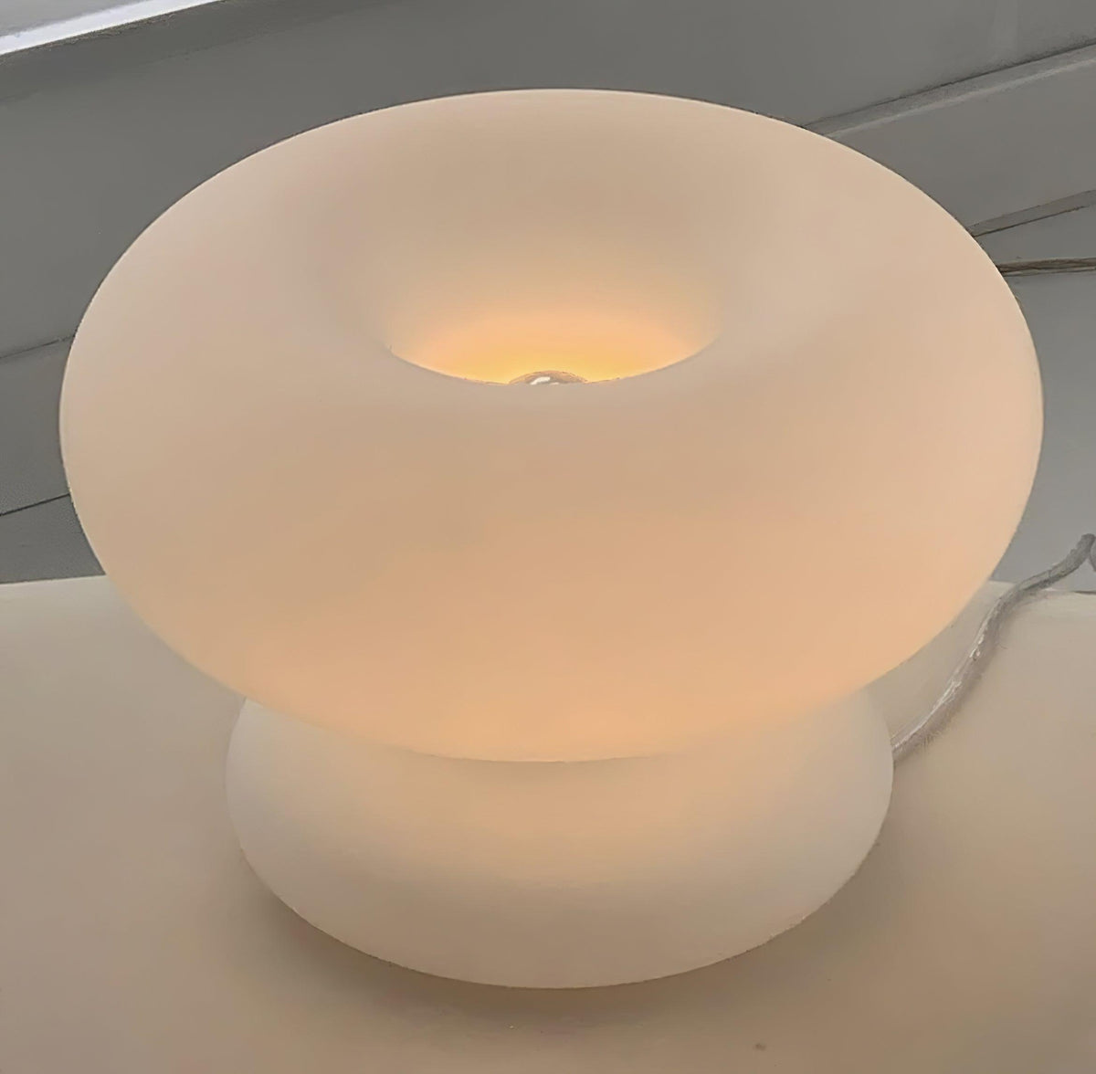 Soft Ring Table Lamp