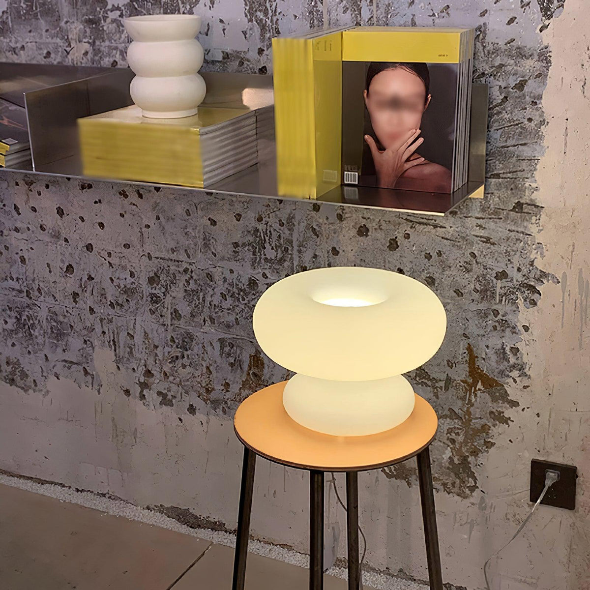 Soft Ring Table Lamp