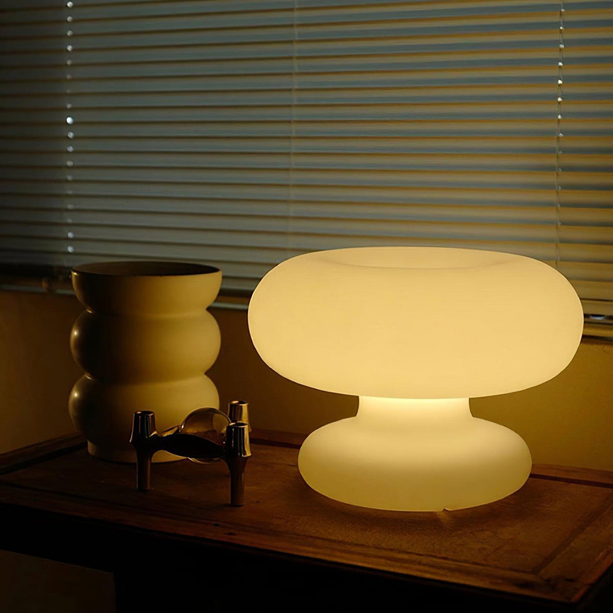 Soft Ring Table Lamp