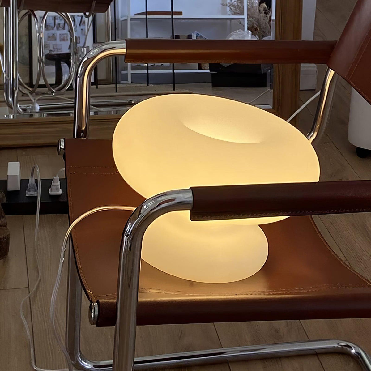 Soft Ring Table Lamp