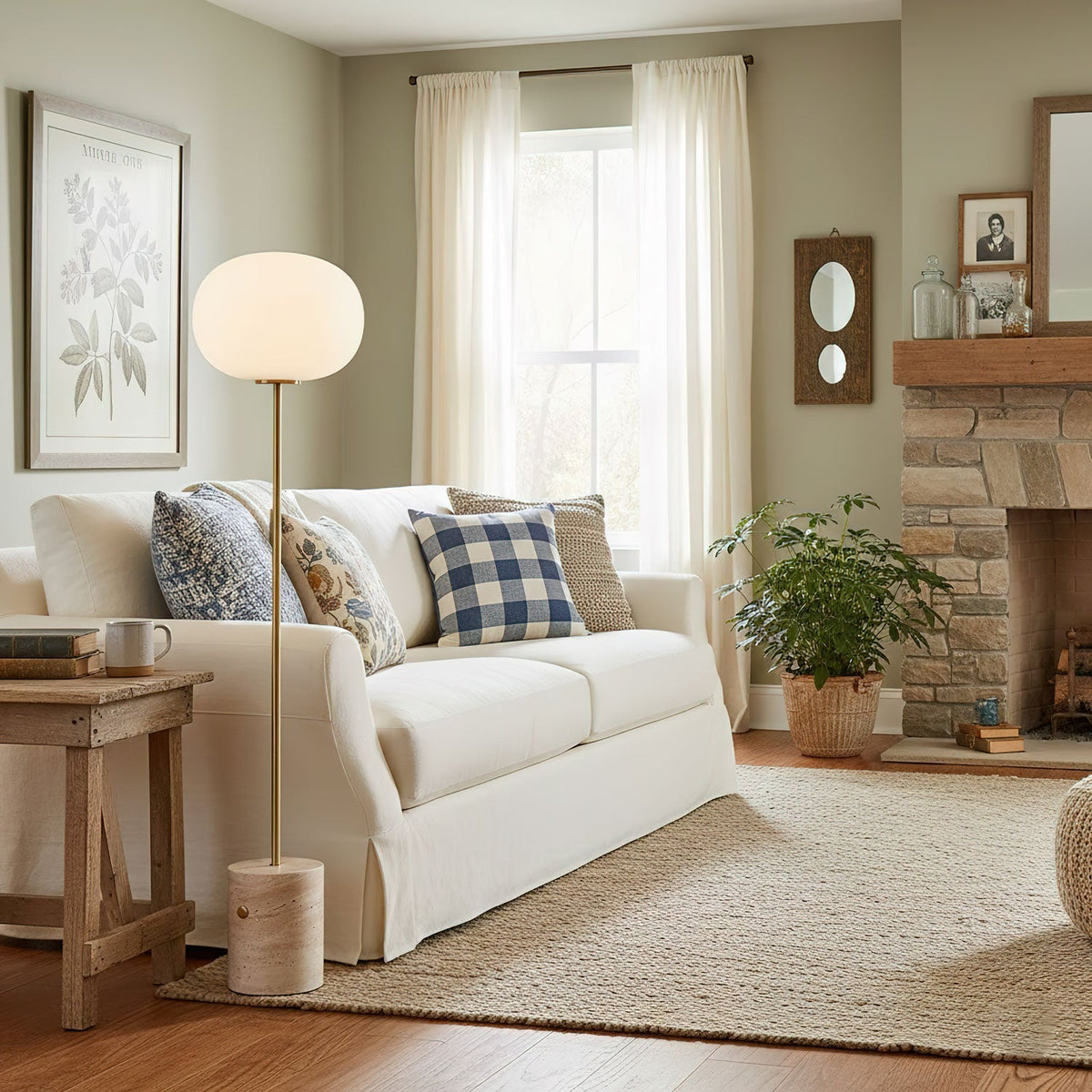 Solum Globe Floor Lamp