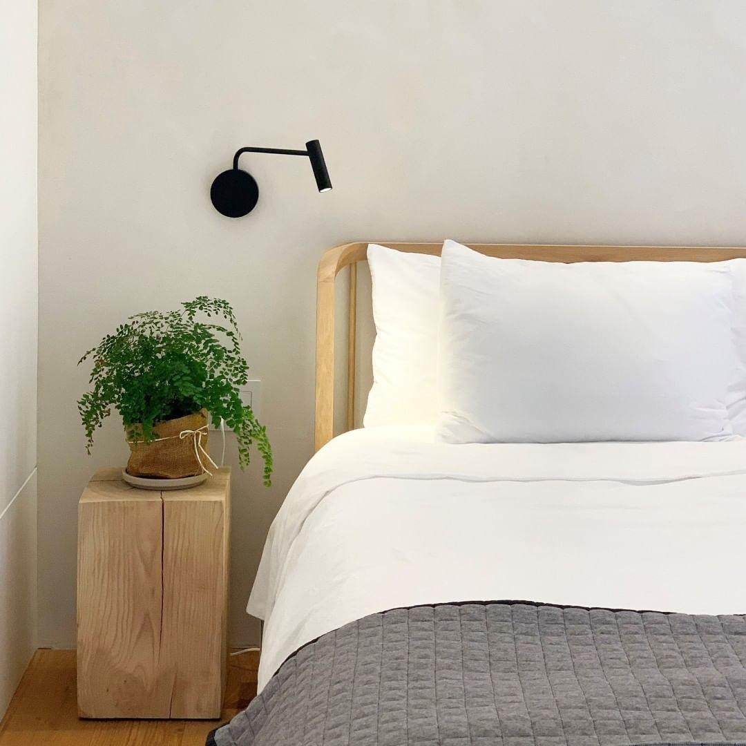 Fine Spot Wall Light