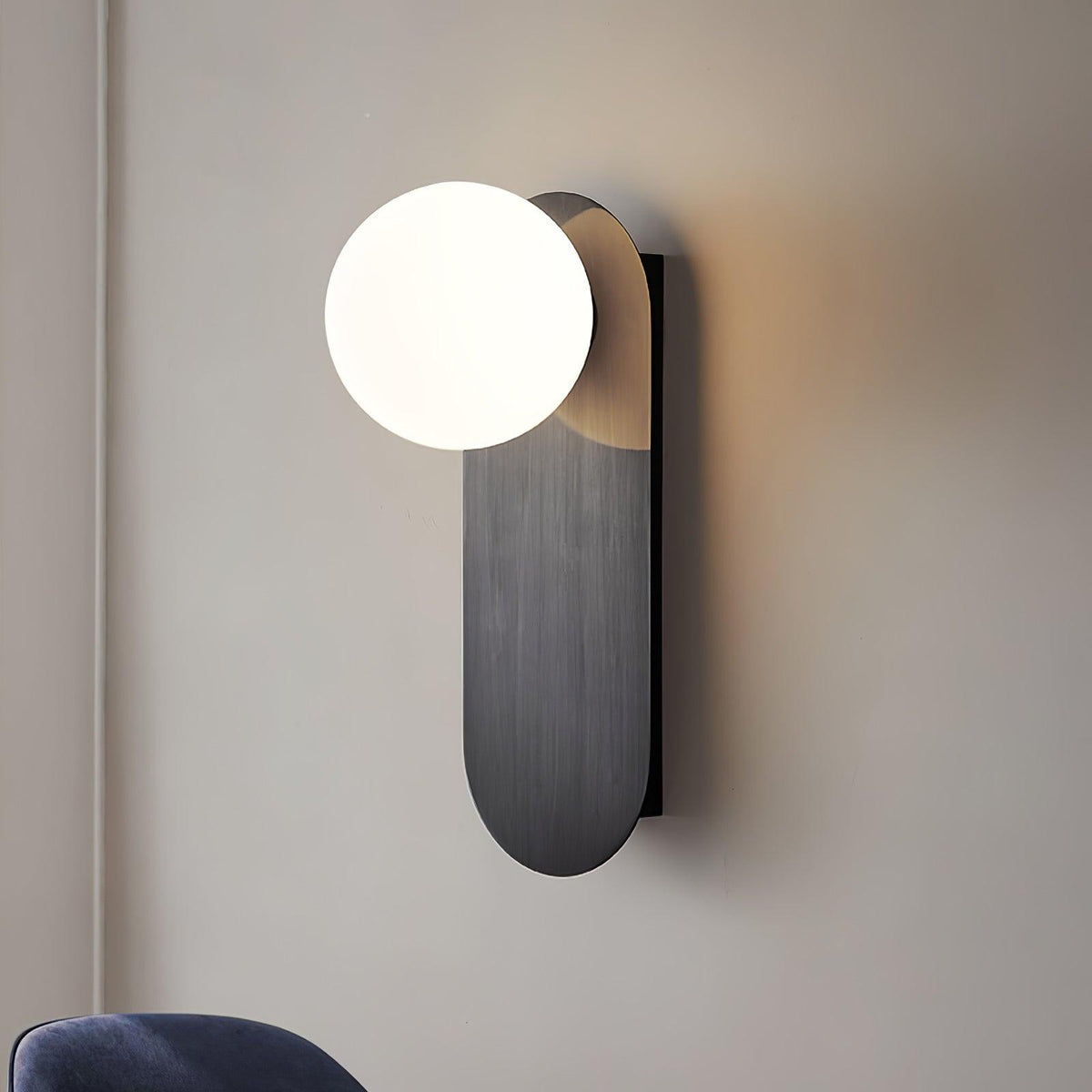 Aure Globe Wall Light