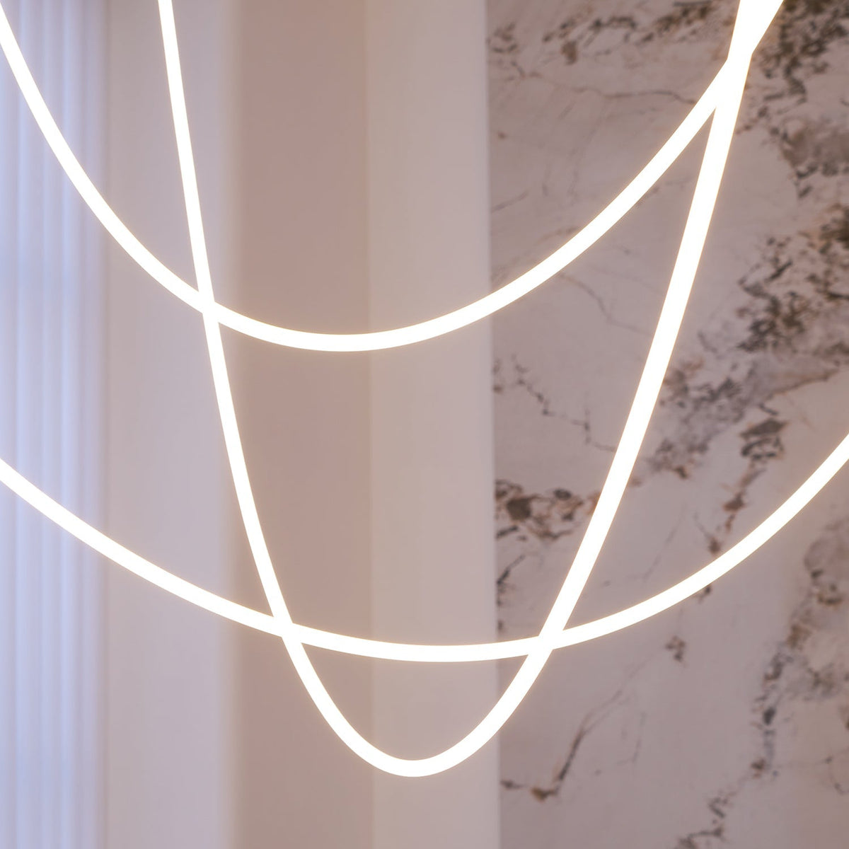 Softline Loop Pendant Light