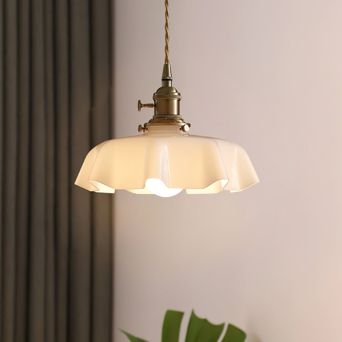 Scallop Swag Pendant Light