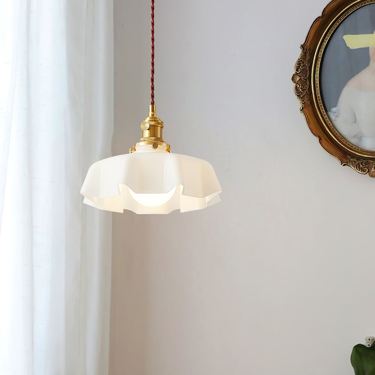 Scallop Swag Pendant Light